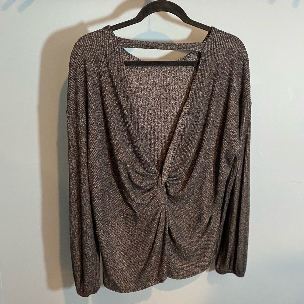 Sadie & Sage Ribbed Long Sleeve Top with V-neck Back Cutout in Grey/Black